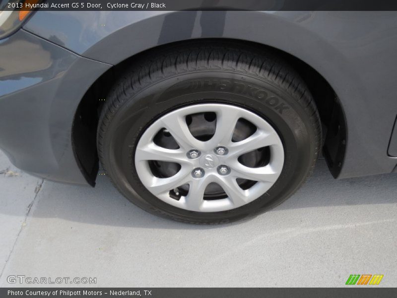  2013 Accent GS 5 Door Wheel