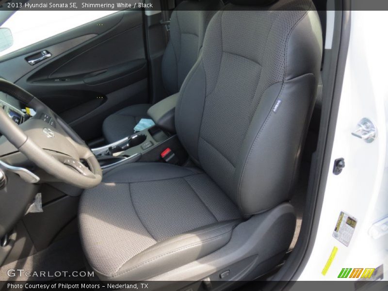 Shimmering White / Black 2013 Hyundai Sonata SE