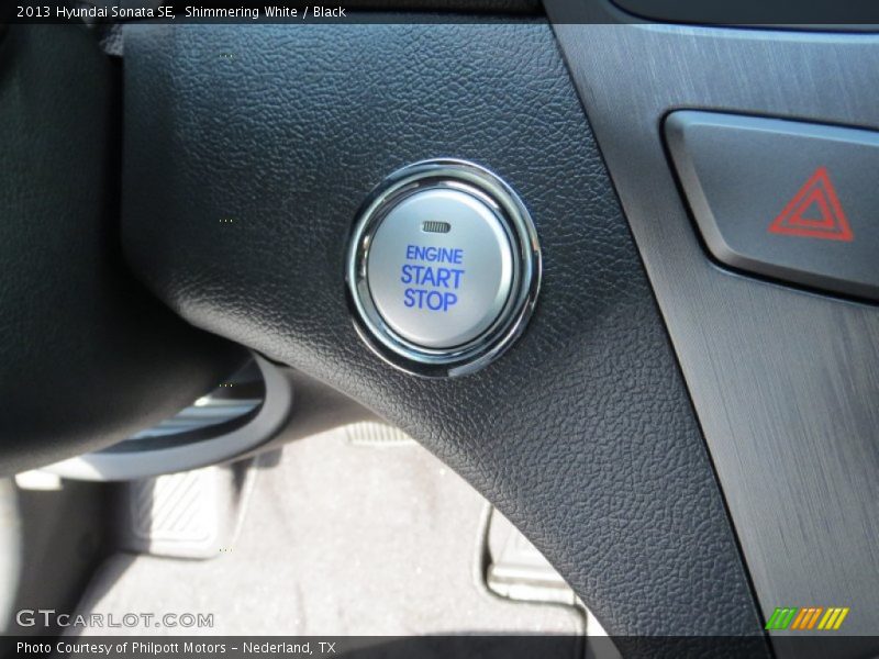Shimmering White / Black 2013 Hyundai Sonata SE