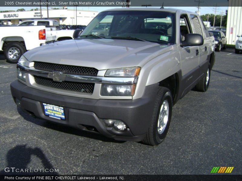 Silver Birch Metallic / Gray/Dark Charcoal 2005 Chevrolet Avalanche LS