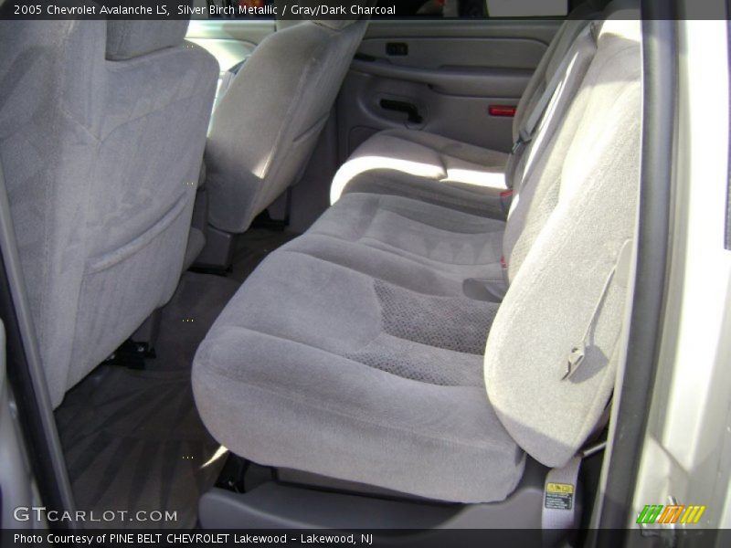 Silver Birch Metallic / Gray/Dark Charcoal 2005 Chevrolet Avalanche LS