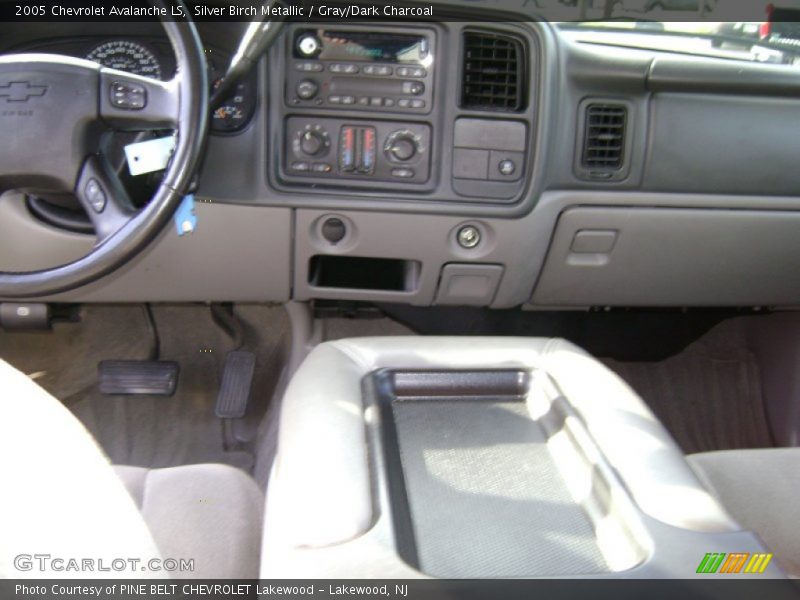 Silver Birch Metallic / Gray/Dark Charcoal 2005 Chevrolet Avalanche LS