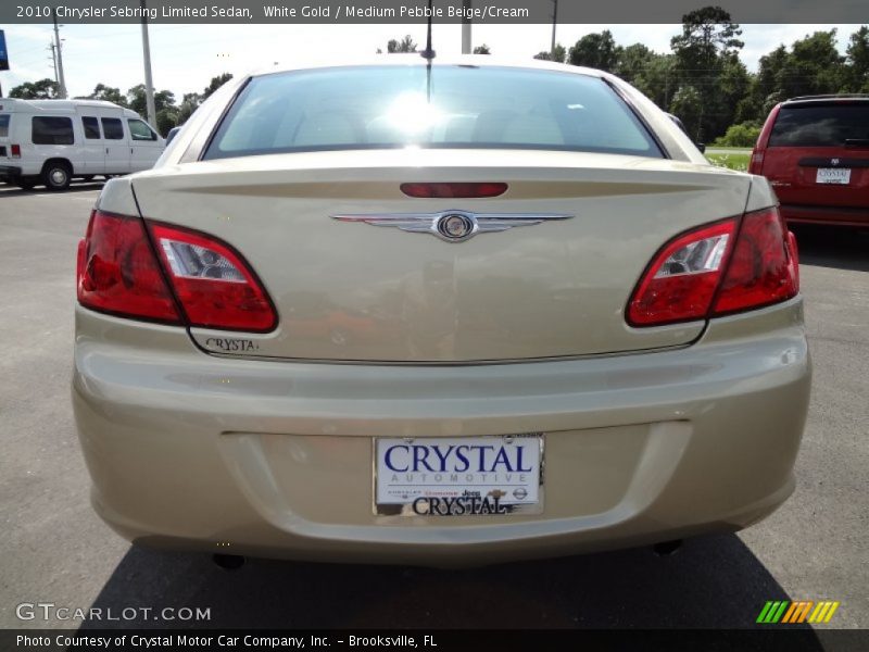 White Gold / Medium Pebble Beige/Cream 2010 Chrysler Sebring Limited Sedan