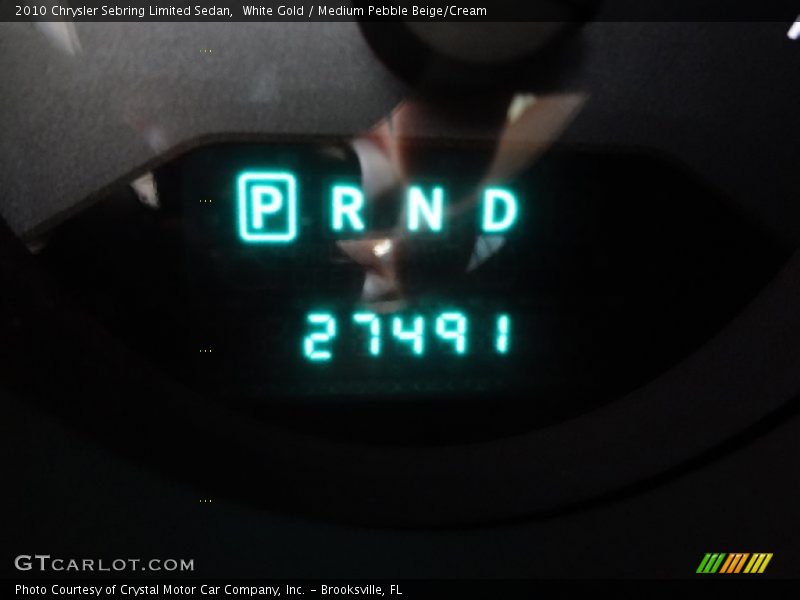 White Gold / Medium Pebble Beige/Cream 2010 Chrysler Sebring Limited Sedan