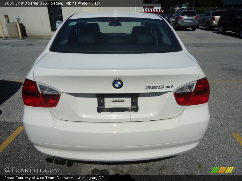 Alpine White / Black 2006 BMW 3 Series 325xi Sedan