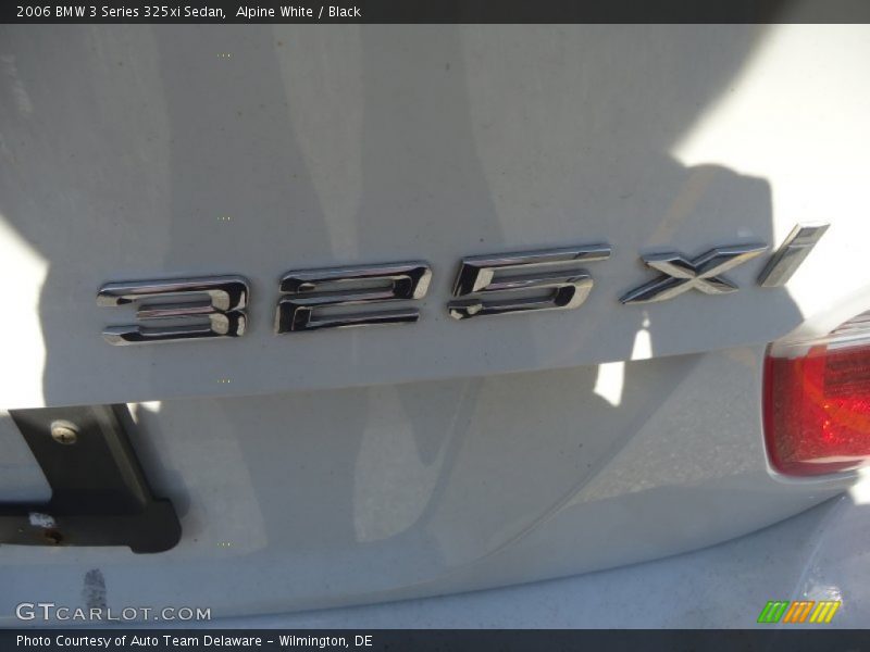 Alpine White / Black 2006 BMW 3 Series 325xi Sedan