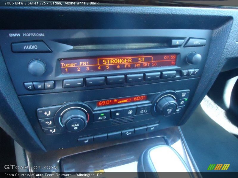 Alpine White / Black 2006 BMW 3 Series 325xi Sedan