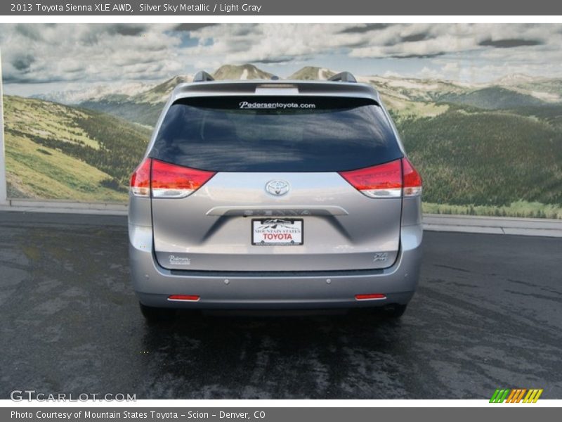 Silver Sky Metallic / Light Gray 2013 Toyota Sienna XLE AWD