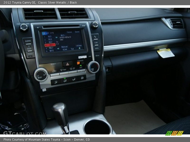 Classic Silver Metallic / Black 2012 Toyota Camry SE