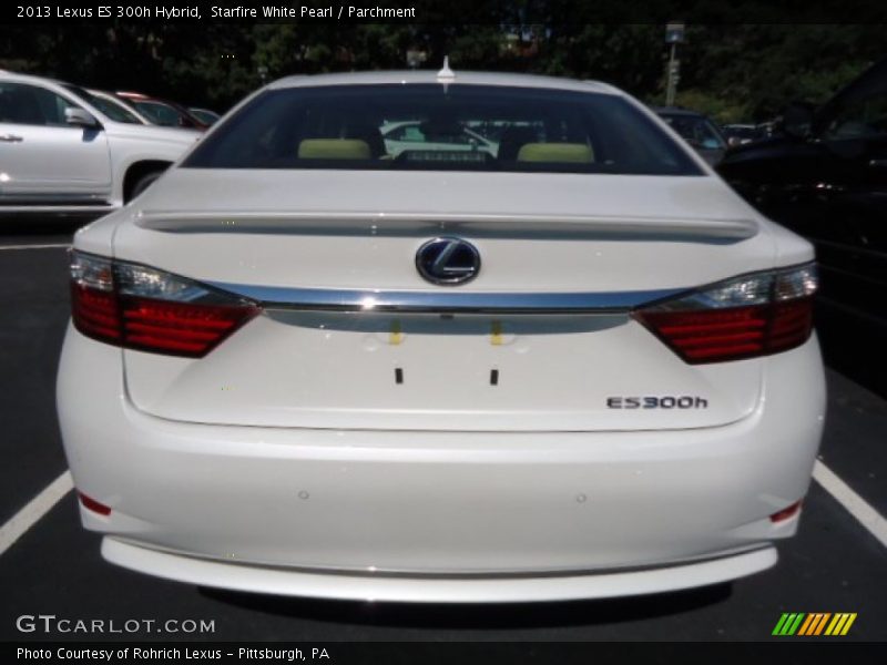 Starfire White Pearl / Parchment 2013 Lexus ES 300h Hybrid