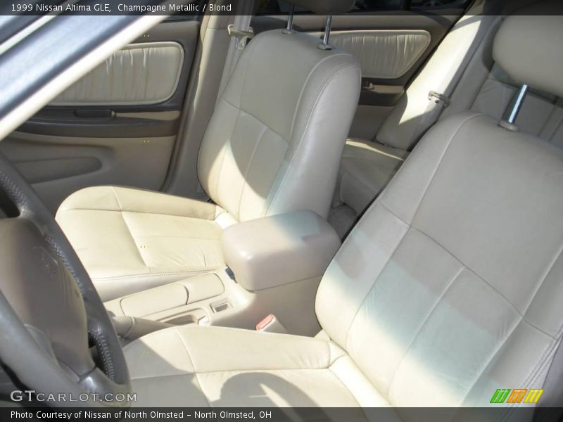 Champagne Metallic / Blond 1999 Nissan Altima GLE
