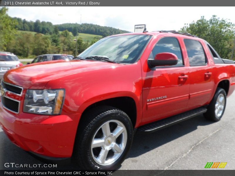 Victory Red / Ebony 2011 Chevrolet Avalanche LT 4x4