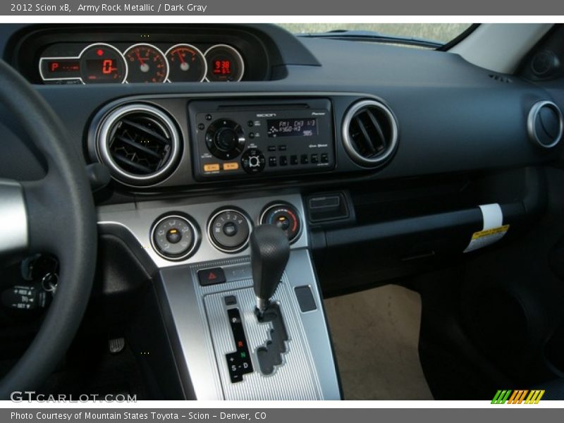 Dashboard of 2012 xB 