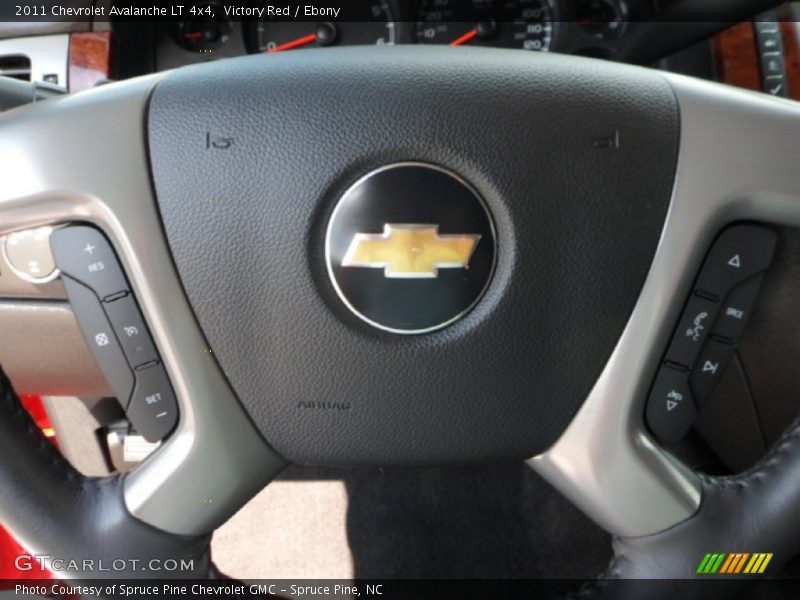 Victory Red / Ebony 2011 Chevrolet Avalanche LT 4x4