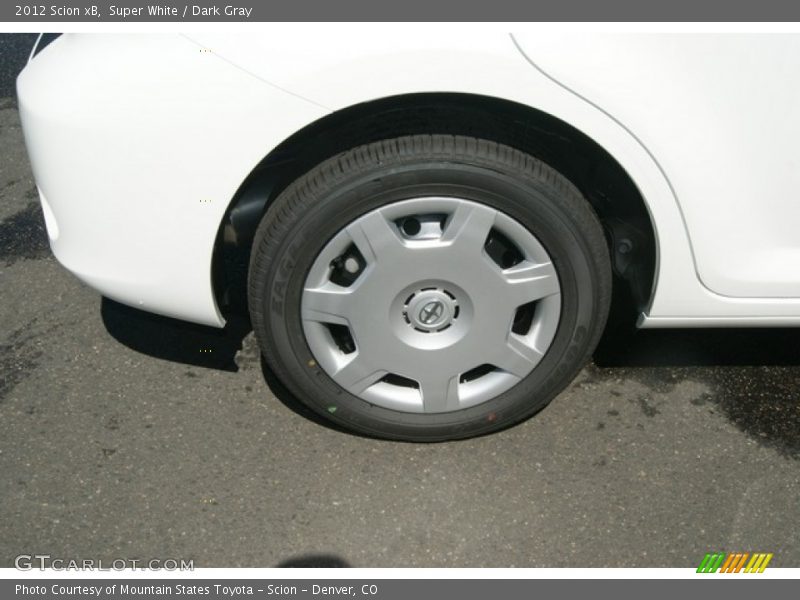 Super White / Dark Gray 2012 Scion xB
