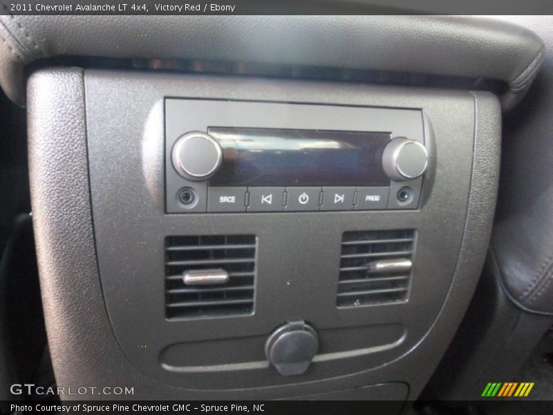 Victory Red / Ebony 2011 Chevrolet Avalanche LT 4x4