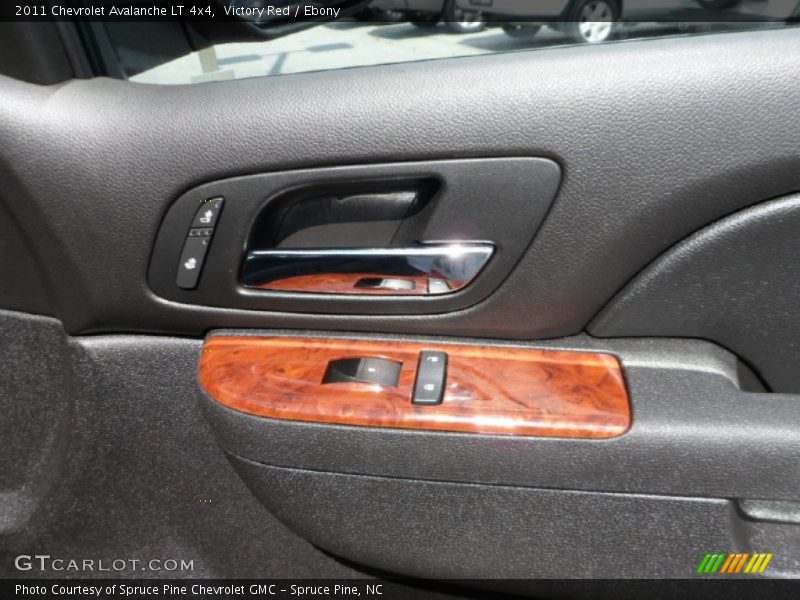 Victory Red / Ebony 2011 Chevrolet Avalanche LT 4x4