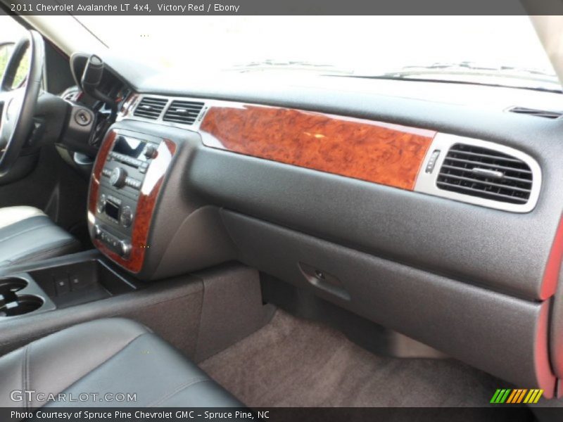 Victory Red / Ebony 2011 Chevrolet Avalanche LT 4x4