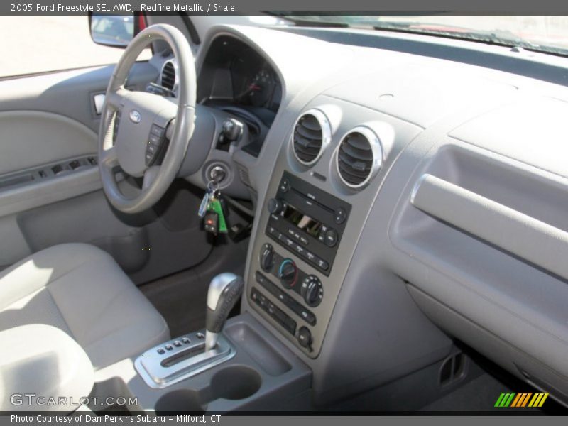 Redfire Metallic / Shale 2005 Ford Freestyle SEL AWD