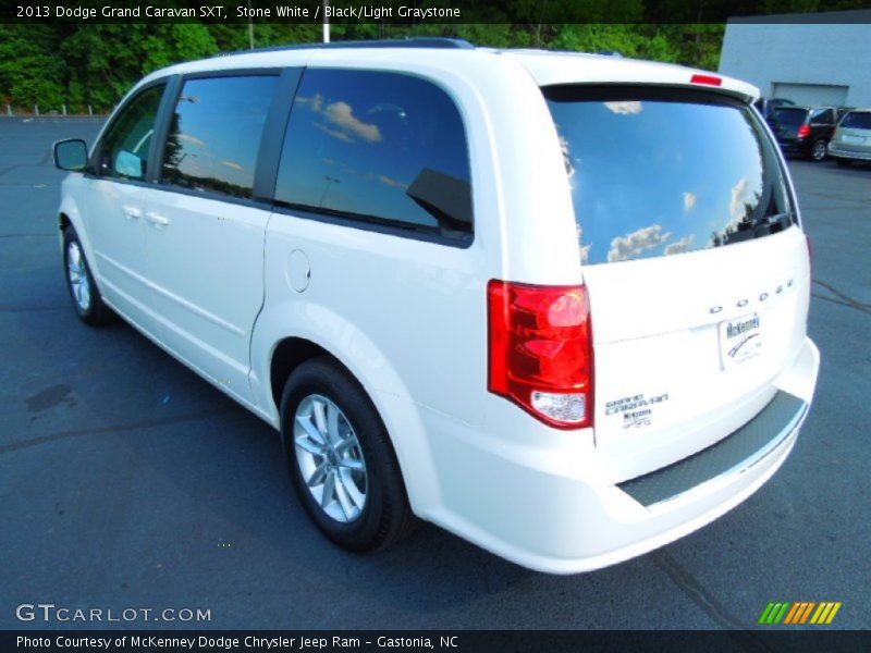 Stone White / Black/Light Graystone 2013 Dodge Grand Caravan SXT