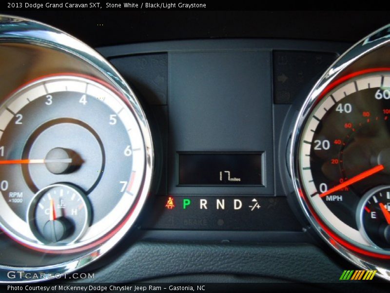 Stone White / Black/Light Graystone 2013 Dodge Grand Caravan SXT