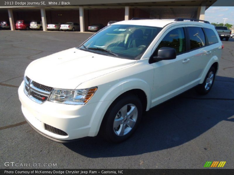 White / Black 2013 Dodge Journey SE