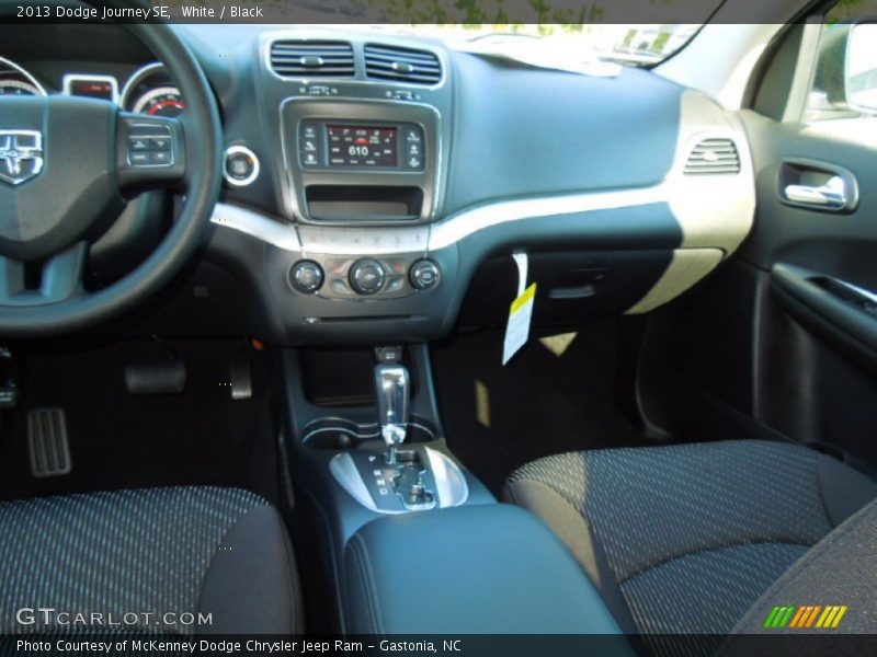White / Black 2013 Dodge Journey SE