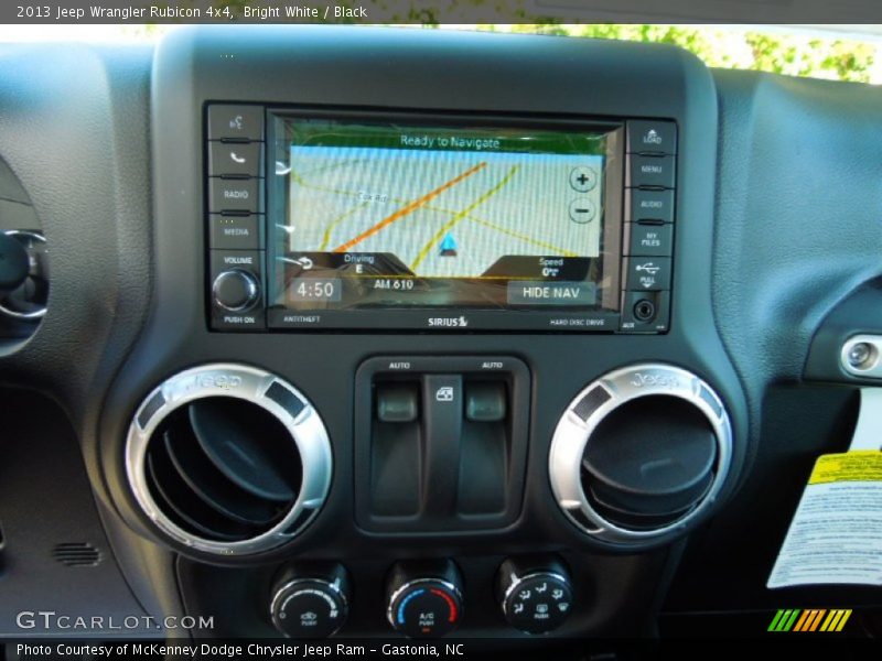 Bright White / Black 2013 Jeep Wrangler Rubicon 4x4