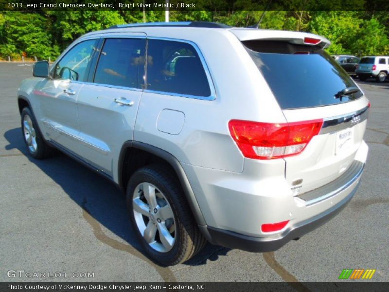 Bright Silver Metallic / Black 2013 Jeep Grand Cherokee Overland