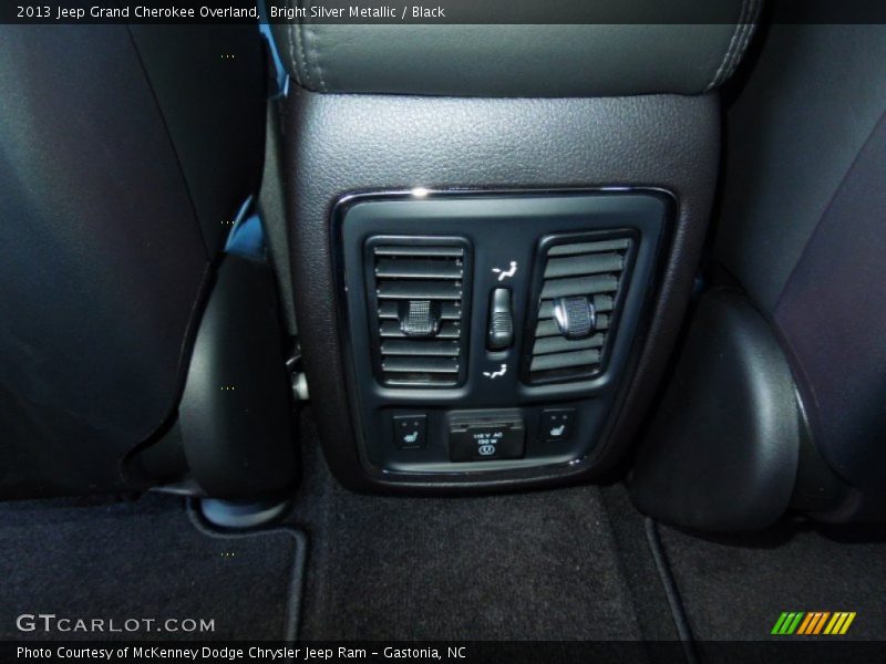 Bright Silver Metallic / Black 2013 Jeep Grand Cherokee Overland