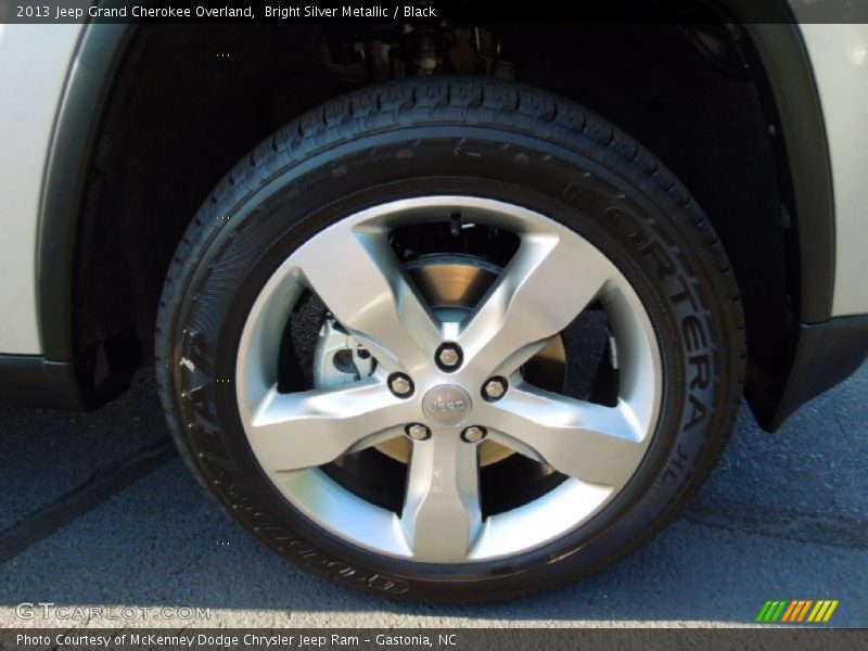 Bright Silver Metallic / Black 2013 Jeep Grand Cherokee Overland