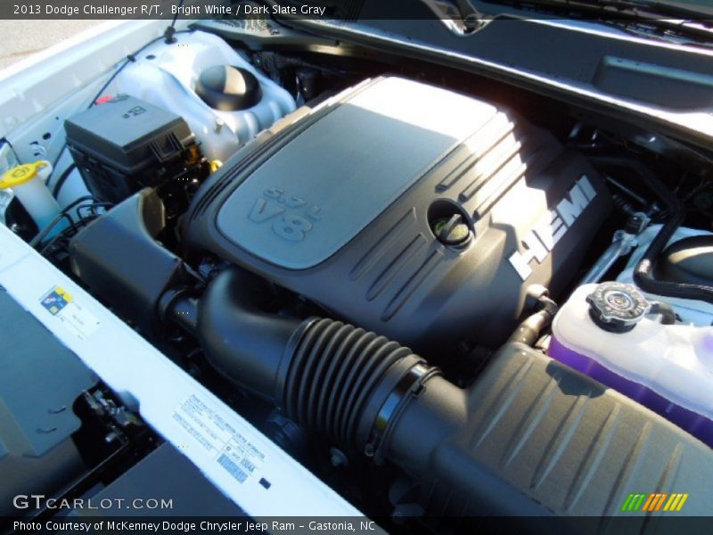 Bright White / Dark Slate Gray 2013 Dodge Challenger R/T