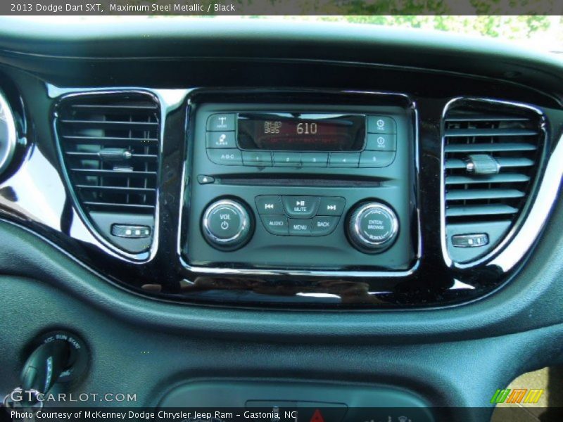 Controls of 2013 Dart SXT