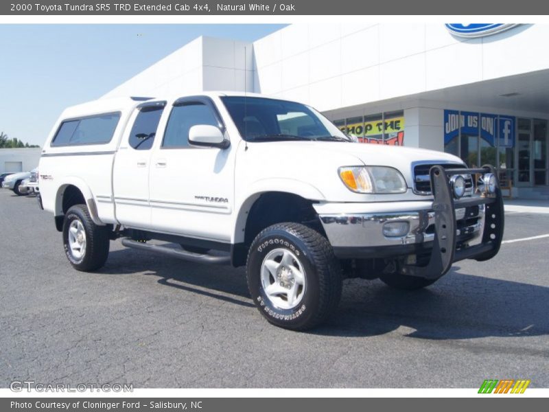 Natural White / Oak 2000 Toyota Tundra SR5 TRD Extended Cab 4x4
