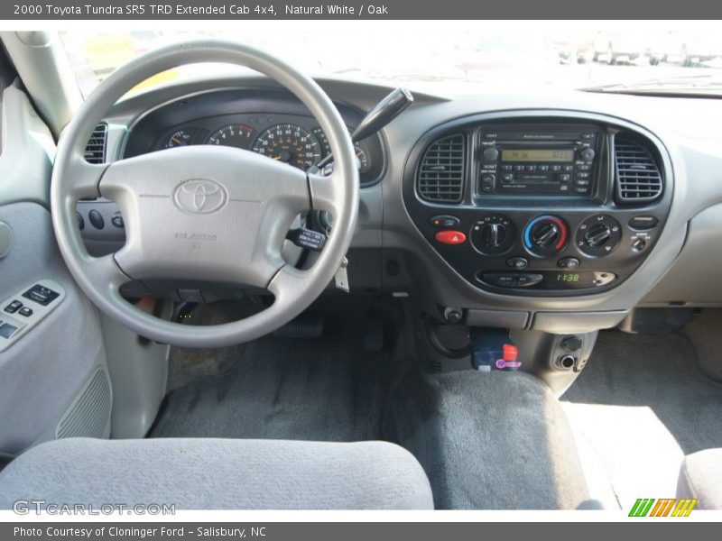 Natural White / Oak 2000 Toyota Tundra SR5 TRD Extended Cab 4x4