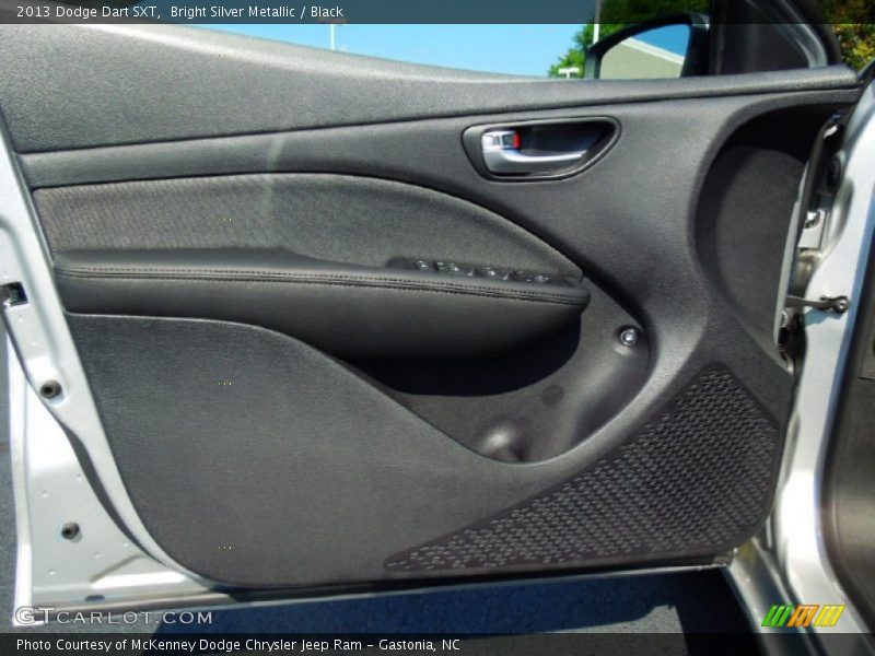 Bright Silver Metallic / Black 2013 Dodge Dart SXT