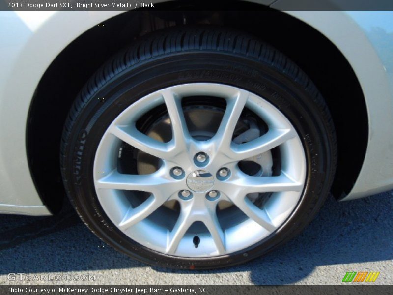 Bright Silver Metallic / Black 2013 Dodge Dart SXT