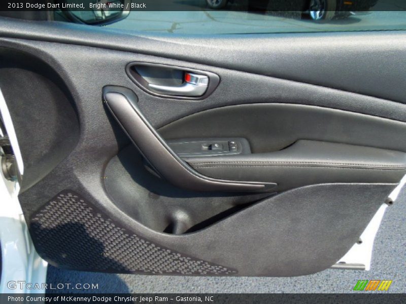 Bright White / Black 2013 Dodge Dart Limited