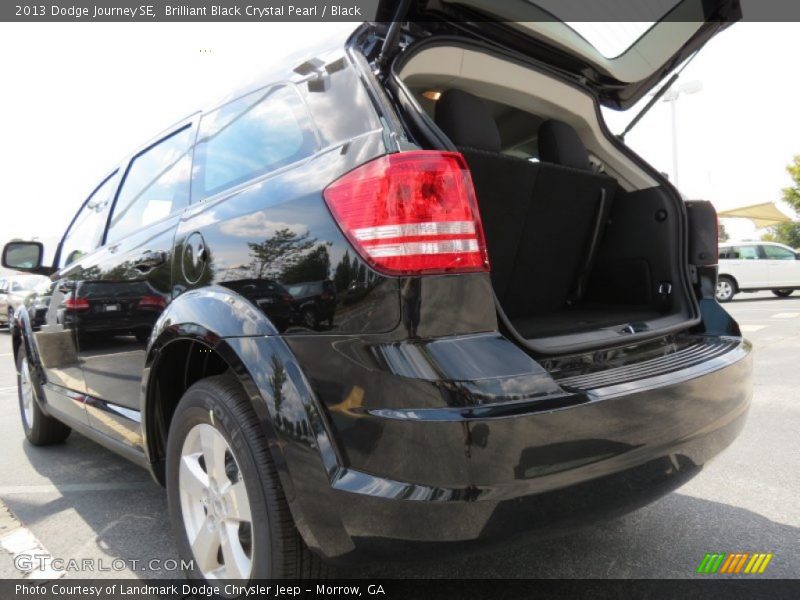 Brilliant Black Crystal Pearl / Black 2013 Dodge Journey SE