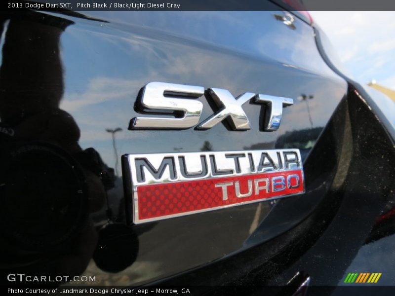 Pitch Black / Black/Light Diesel Gray 2013 Dodge Dart SXT