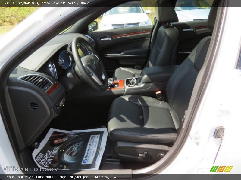 Ivory Tri-Coat Pearl / Black 2013 Chrysler 300