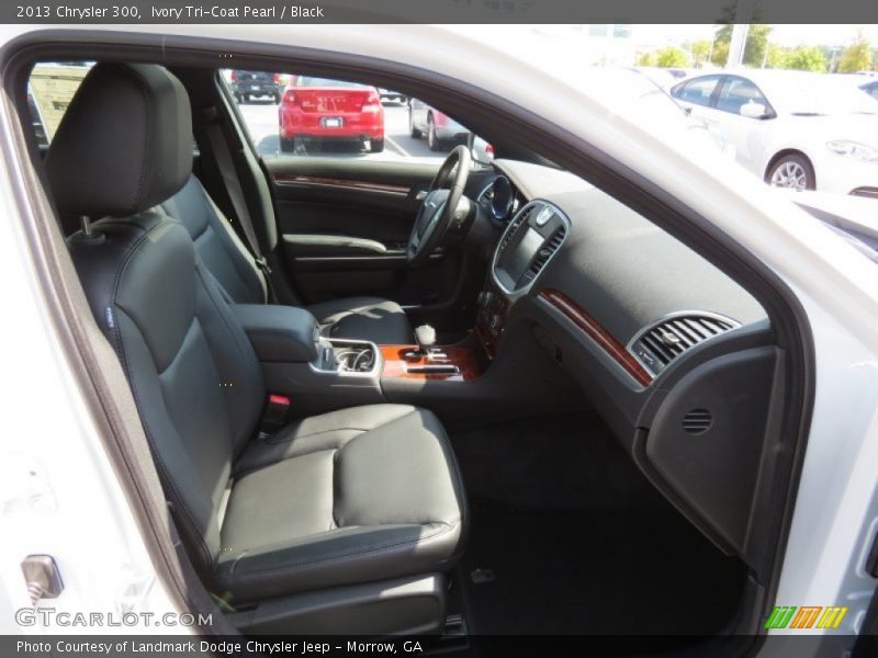 Ivory Tri-Coat Pearl / Black 2013 Chrysler 300