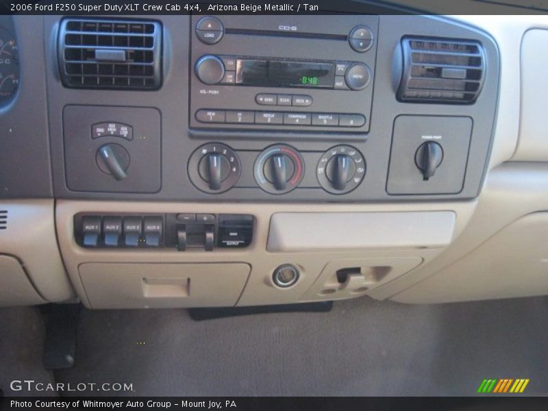 Arizona Beige Metallic / Tan 2006 Ford F250 Super Duty XLT Crew Cab 4x4