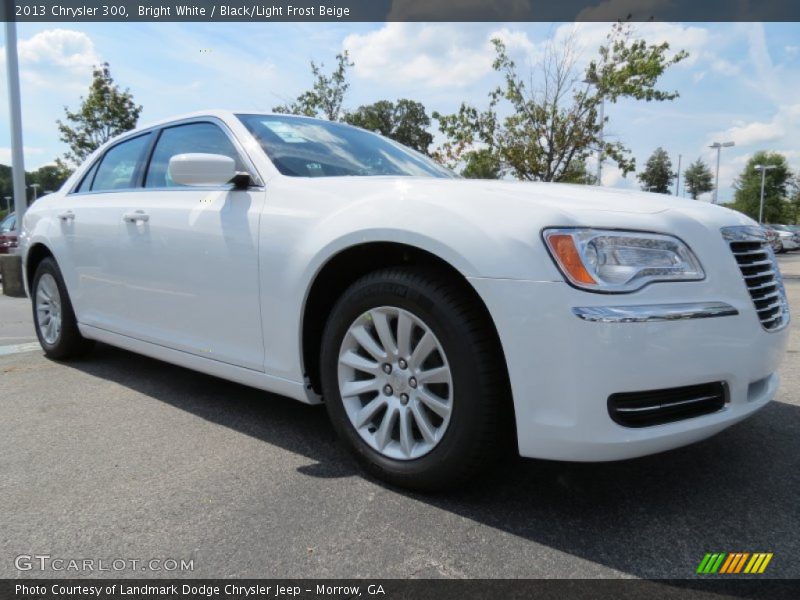 Bright White / Black/Light Frost Beige 2013 Chrysler 300