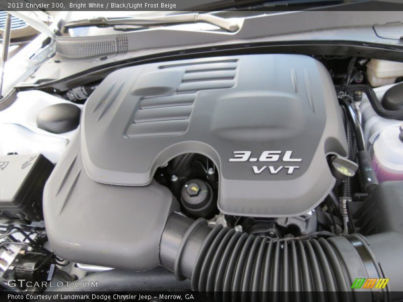 Bright White / Black/Light Frost Beige 2013 Chrysler 300