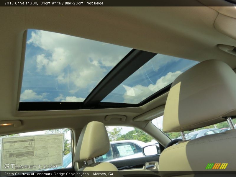 Bright White / Black/Light Frost Beige 2013 Chrysler 300