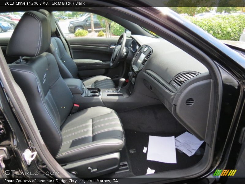  2013 300 S V8 Black Interior