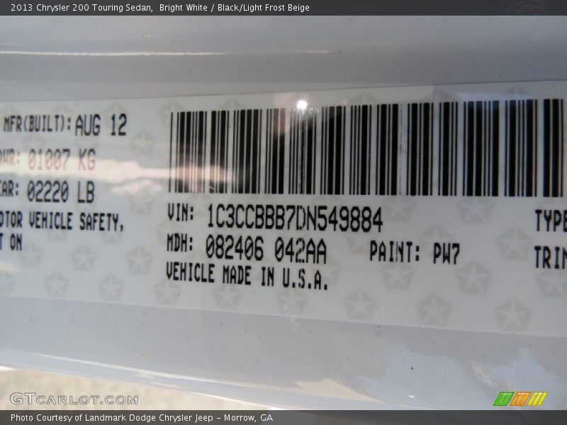 Bright White / Black/Light Frost Beige 2013 Chrysler 200 Touring Sedan