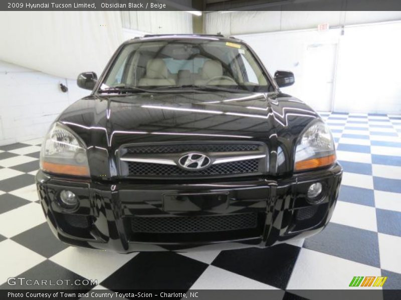 Obsidian Black / Beige 2009 Hyundai Tucson Limited