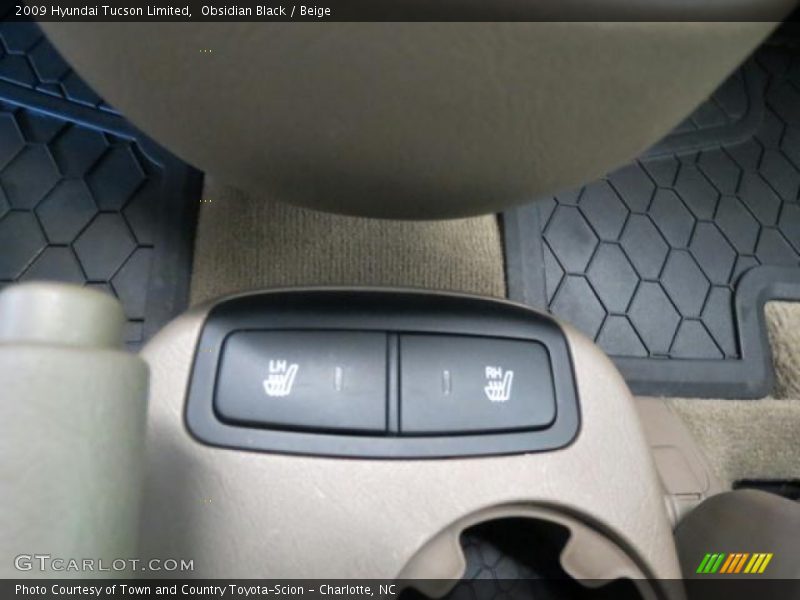 Obsidian Black / Beige 2009 Hyundai Tucson Limited